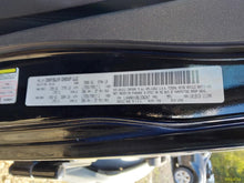 Load image into Gallery viewer, TRANSMISSION Jeep Wrangler 07 08 09 10 11 4X4 - MM3216955
