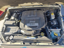 Load image into Gallery viewer, TRANSMISSION Jeep Wrangler 12 13 14 15 16 17 18 VIN W - MM3252725
