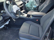 Load image into Gallery viewer, Transmission  RAV4 2024 - MM3272083
