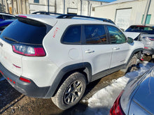 Load image into Gallery viewer, Transmission Jeep Cherokee 2022 - MM3303134
