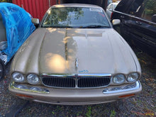 Load image into Gallery viewer, AUTOMATIC TRANSMISSION Vanden Pl XJ8 XJ8L XJR 99 00 01 02 03 - MM3086370
