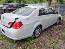 Load image into Gallery viewer, AUTOMATIC TRANSMISSION Avalon Sienna 05 06 07 08 09 10 FWD - MM3217677
