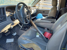 Load image into Gallery viewer, [INVENTORYCAR_YEAR_MAKE_MODEL] TRANSMISSION 4X4 - MM3235903
