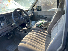 Load image into Gallery viewer, [INVENTORYCAR_YEAR_MAKE_MODEL] TRANSMISSION 4X4 VIN V/K - MM3296754
