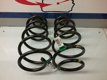 Load image into Gallery viewer, Coil Spring Jeep Wrangler 2015 - CTL181413
