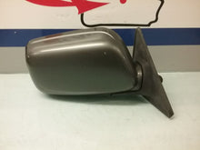 Load image into Gallery viewer, SIDE VIEW MIRROR Forester 2004 04 05 06 07 08 Right - CTL183688
