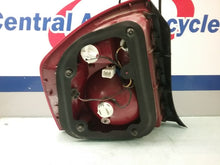 Load image into Gallery viewer, CENTER TRUNK TAIL LIGHT Kia Spectra 2004 04 2005 05 2006 06 Right - CTL195669
