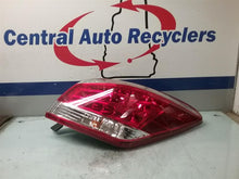 Load image into Gallery viewer, OUTER TAIL LIGHT LAMP Murano Murano Cross Cabriolet 11-14 Right - CTL206925
