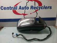 Load image into Gallery viewer, SIDE VIEW MIRROR Silverado 1500 2500 Pickup 04 05 06 07 Right - CTL211618
