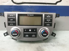 Load image into Gallery viewer, TEMPERATURE CONTROLS Hyundai Santa Fe 2010 10 2011 11 2012 12 - CTL246036
