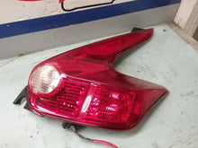 Load image into Gallery viewer, OUTER TAIL LIGHT LAMP Juke 2011 11 2012 12 2013 13 2014 14 Right - CTL249333
