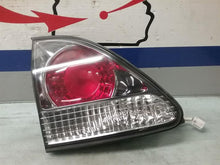 Load image into Gallery viewer, TAIL LIGHT LAMP ASSEMBLY Lexus RX300 00 01 02 03 Left - CTL256366
