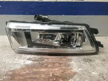 Load image into Gallery viewer, FOG LAMP LIGHT Passat 2014 14 2015 15 Bumper Mounted Right - CTL286667
