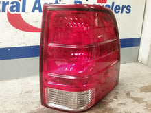 Load image into Gallery viewer, TAIL LIGHT LAMP ASSEMBLY Ford Expedition 03 04 05 06 Right - CTL305529
