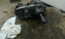 Load image into Gallery viewer, TRANSFER CASE Jeep Liberty 02 03 04 05 06 07 - CTL316735
