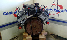 Load image into Gallery viewer, Engine Motor  LINCOLN &amp; TOWN CAR 2011 - CTL317495
