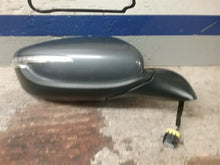 Load image into Gallery viewer, SIDE VIEW DOOR MIRROR Kia Forte 2014 14 2015 15 2016 16 Right - CTL326738
