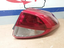 Load image into Gallery viewer, OUTER TAIL LIGHT LAMP Tucson 2016 16 2017 17 2018 18 Right - CTL328100
