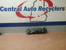 Load image into Gallery viewer, Temperature Controls  SILVERADO 1500 PICKUP 2018 - CTL328411
