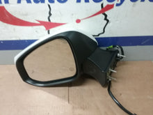 Load image into Gallery viewer, Side View Door Mirror  HIGHLANDER 2021 - CTL329183
