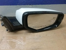 Load image into Gallery viewer, Side View Door Mirror Cadillac CTS 2015 - CTL332542
