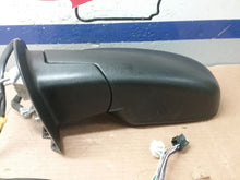 Load image into Gallery viewer, Side View Door Mirror  SILVERADO 2500 PICKUP 2009 - CTL335472

