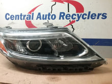 Load image into Gallery viewer, HEADLIGHT LAMP ASSEMBLY Kia Sorento 2014 14 2015 15 Right - CTL343359
