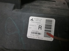 Load image into Gallery viewer, HEADLIGHT LAMP ASSEMBLY Kia Sorento 2014 14 2015 15 Right - CTL343359

