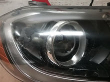 Load image into Gallery viewer, HEADLIGHT LAMP ASSEMBLY - CTL356731
