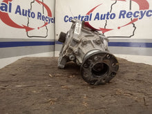 Load image into Gallery viewer, TRANSFER CASE Kia Sorento 2019 19 2020 20 - CTL358199
