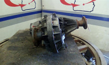 Load image into Gallery viewer, TRANSFER CASE F250SD Pickup F350SD Pickup F450SD Pickup F550SD Pickup 99-04 - CTL359846
