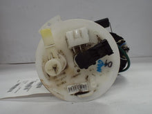 Load image into Gallery viewer, Fuel Pump Chevrolet Cruze 2015 - MRK441896
