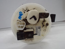 Load image into Gallery viewer, FUEL PUMP Kia Soul 2012 12 2013 13 - MRK453954
