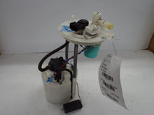 Load image into Gallery viewer, Fuel Pump Chevrolet Cruze 2017 - MRK457553
