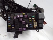 Load image into Gallery viewer, FUSE BOX Subaru Legacy 2003 03 2004 04 2005 05 - MRK460617
