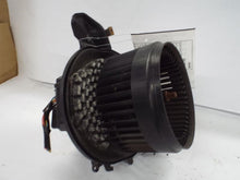 Load image into Gallery viewer, HEATER BLOWER MOTOR S60 V70 S80 XC90 1999 99 00 - 07 08 - MRK461096
