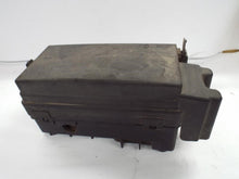 Load image into Gallery viewer, Fuse Box Chevrolet Colorado 2004 - MRK461117
