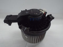 Load image into Gallery viewer, FRONT A/C HEATER BLOWER MOTOR Sonata Sonata Hybrid 2015-2019 - MRK461242
