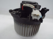 Load image into Gallery viewer, FRONT A/C HEATER BLOWER MOTOR Sonata Sonata Hybrid 2015-2019 - MRK461242
