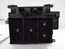 Load image into Gallery viewer, Fuse Box  SIERRA 1500 PICKUP 2000 - MRK461453
