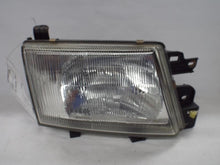 Load image into Gallery viewer, Headlight Lamp Assembly Subaru Forester 1999 - MRK462552
