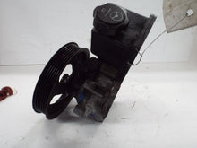 Load image into Gallery viewer, Power Steering Pump Hummer H3 2008 - MRK462874
