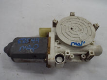 Load image into Gallery viewer, POWER WINDOW MOTOR BMW 525i 540i 528i 530i 1997 97 98 99 00 01 02 03 - MRK463270
