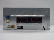 Load image into Gallery viewer, Radio Jeep Commander 2008 - MRK463622
