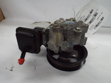 Load image into Gallery viewer, Power Steering Pump Chevrolet Equinox 2010 - MRK463768
