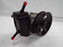 Load image into Gallery viewer, Power Steering Pump Chevrolet Equinox 2010 - MRK463768
