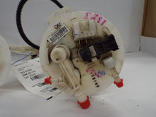 Load image into Gallery viewer, Fuel Pump Chevrolet Equinox 2010 - MRK463770
