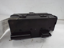 Load image into Gallery viewer, Fuse Box Chevrolet Malibu 2009 - MRK463941

