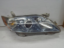 Load image into Gallery viewer, HEADLIGHT LAMP ASSEMBLY Camry 2007 07 2008 08 2009 09 Right - MRK464076
