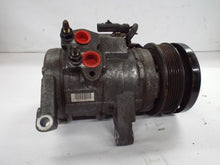 Load image into Gallery viewer, AC Compressor Dodge Durango 2005 - MRK464317
